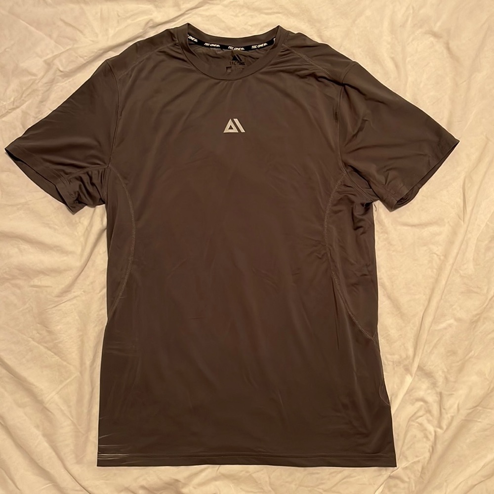 Tec-One large gray fitted shirt